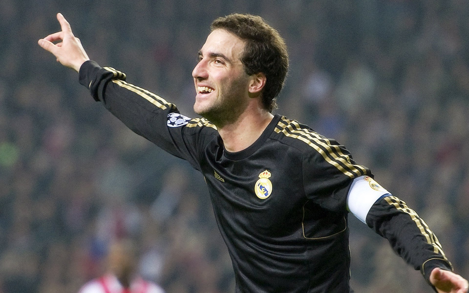 开云体育网址-马竞客场2-0战胜瓦伦西亚，继续保持不败纪录，马竟对瓦伦西亚